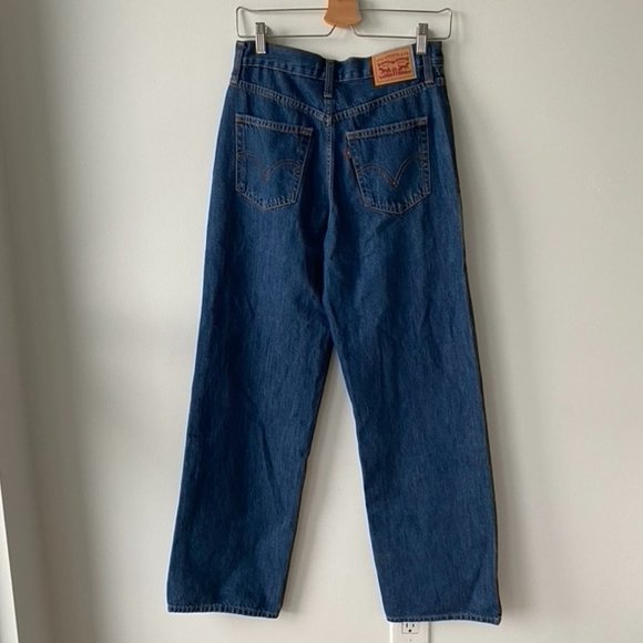 Levi's Medium Wash Hight Rise Wide Straight Leg Denim - Picture 2 of 6